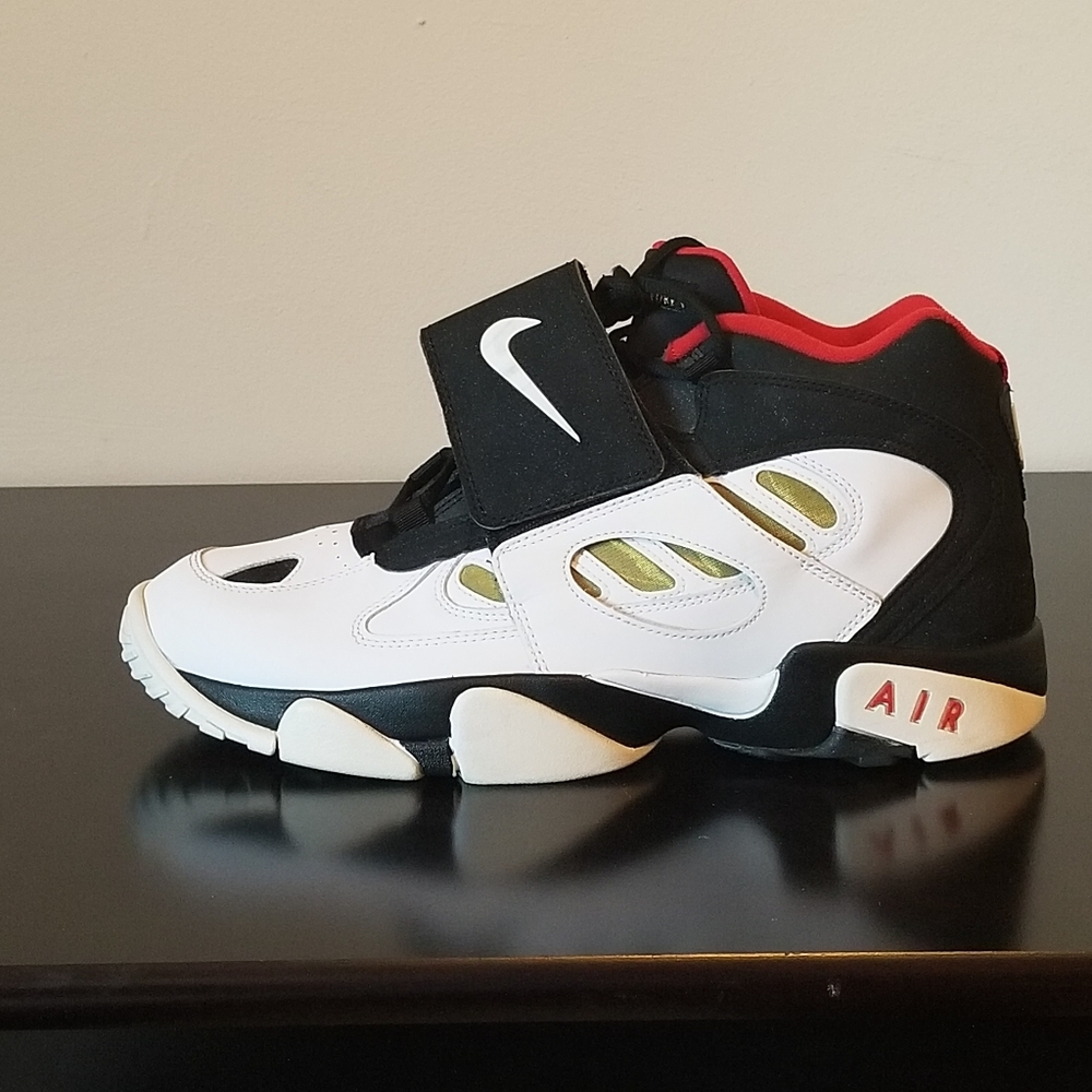 NIKE AIR DIAMOND TURF II